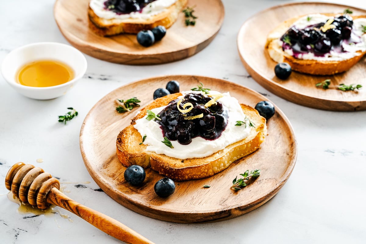 blueberry toast