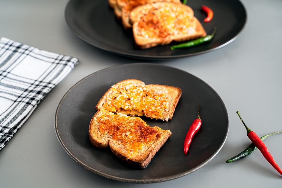 Chilli cheese toast