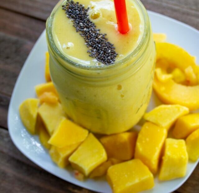 Peach mango smoothie