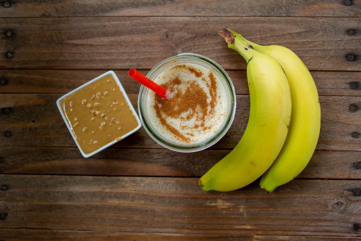 Smoothie with banana and nut butter