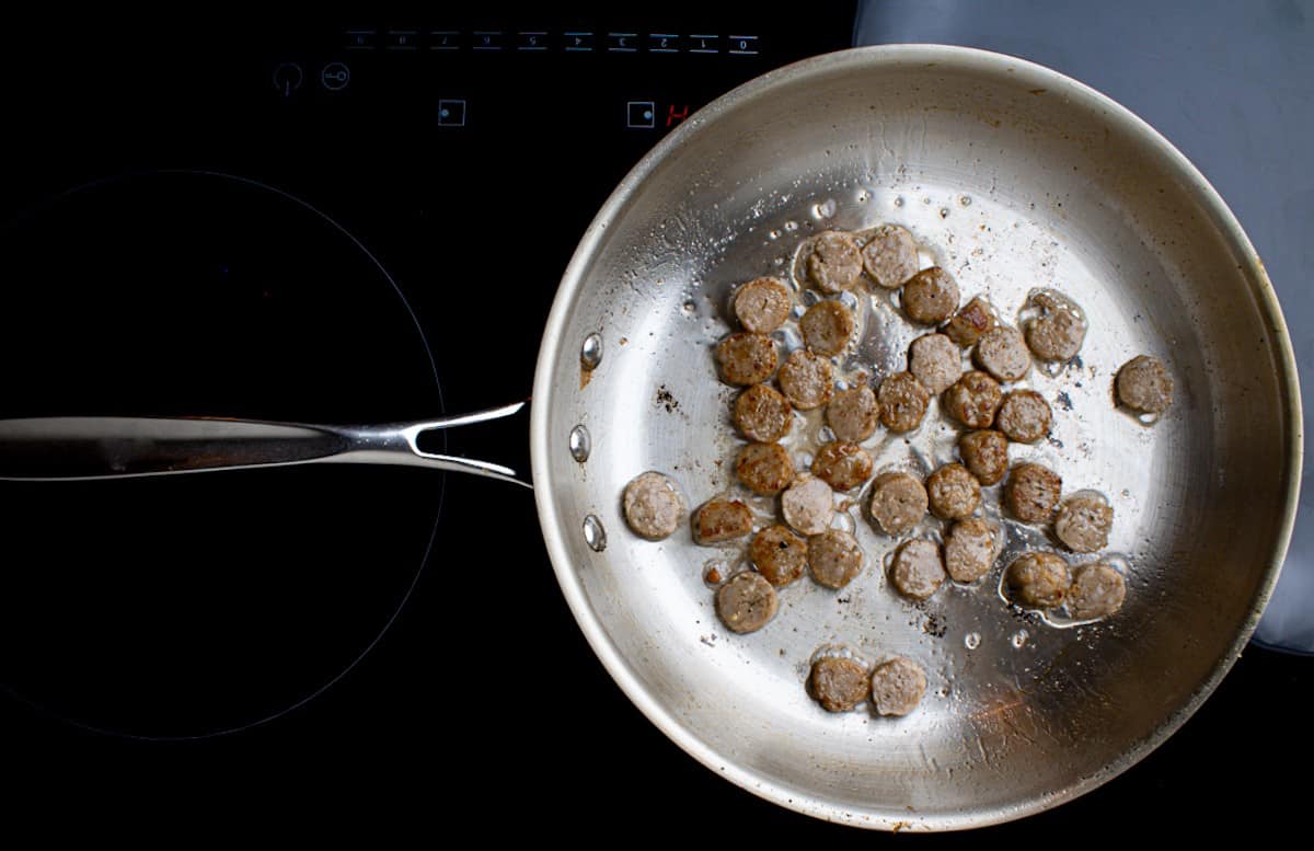 Cooking sausage