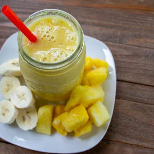 Banana pineapple smoothie