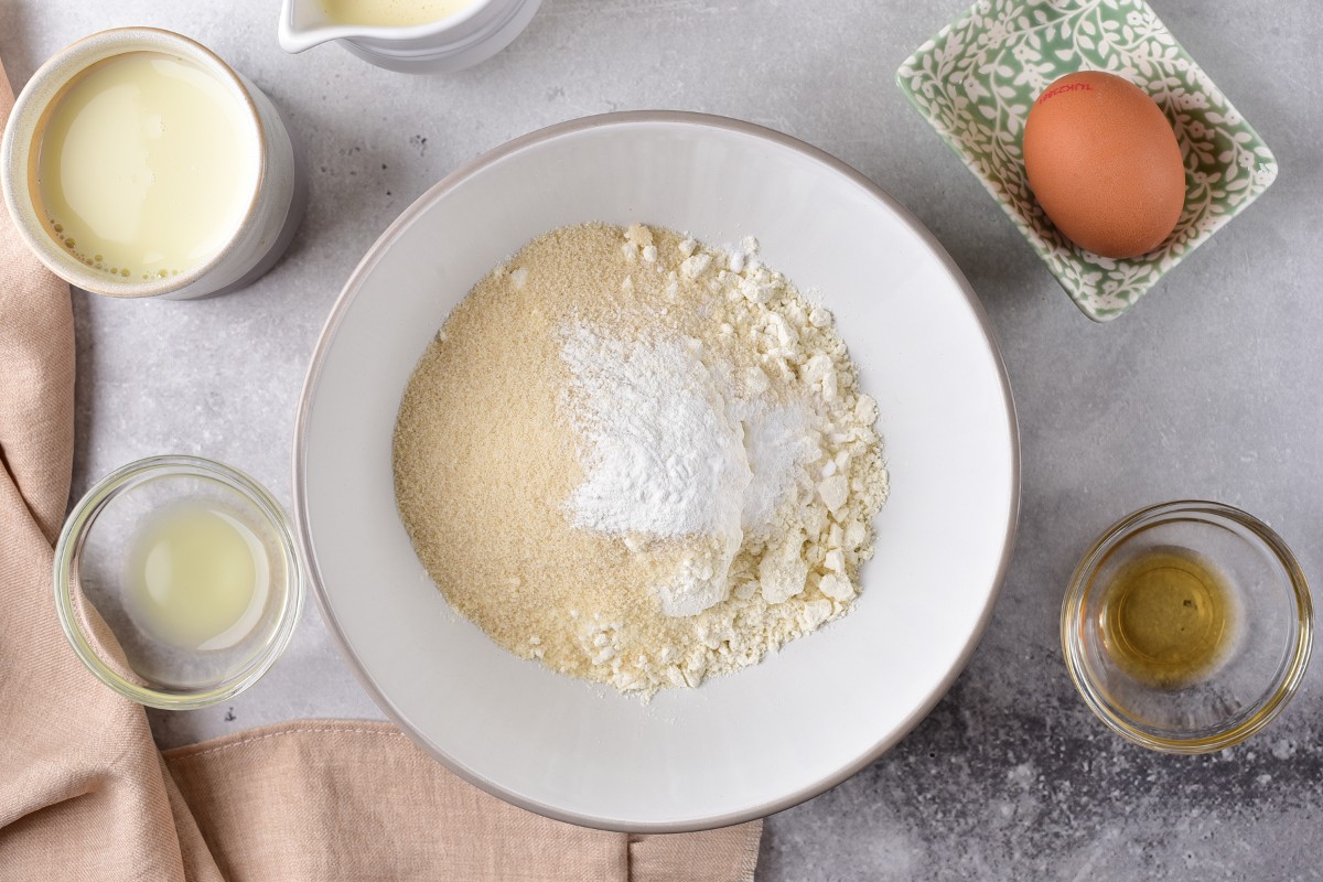 Mixing all dry ingredients in a bowl