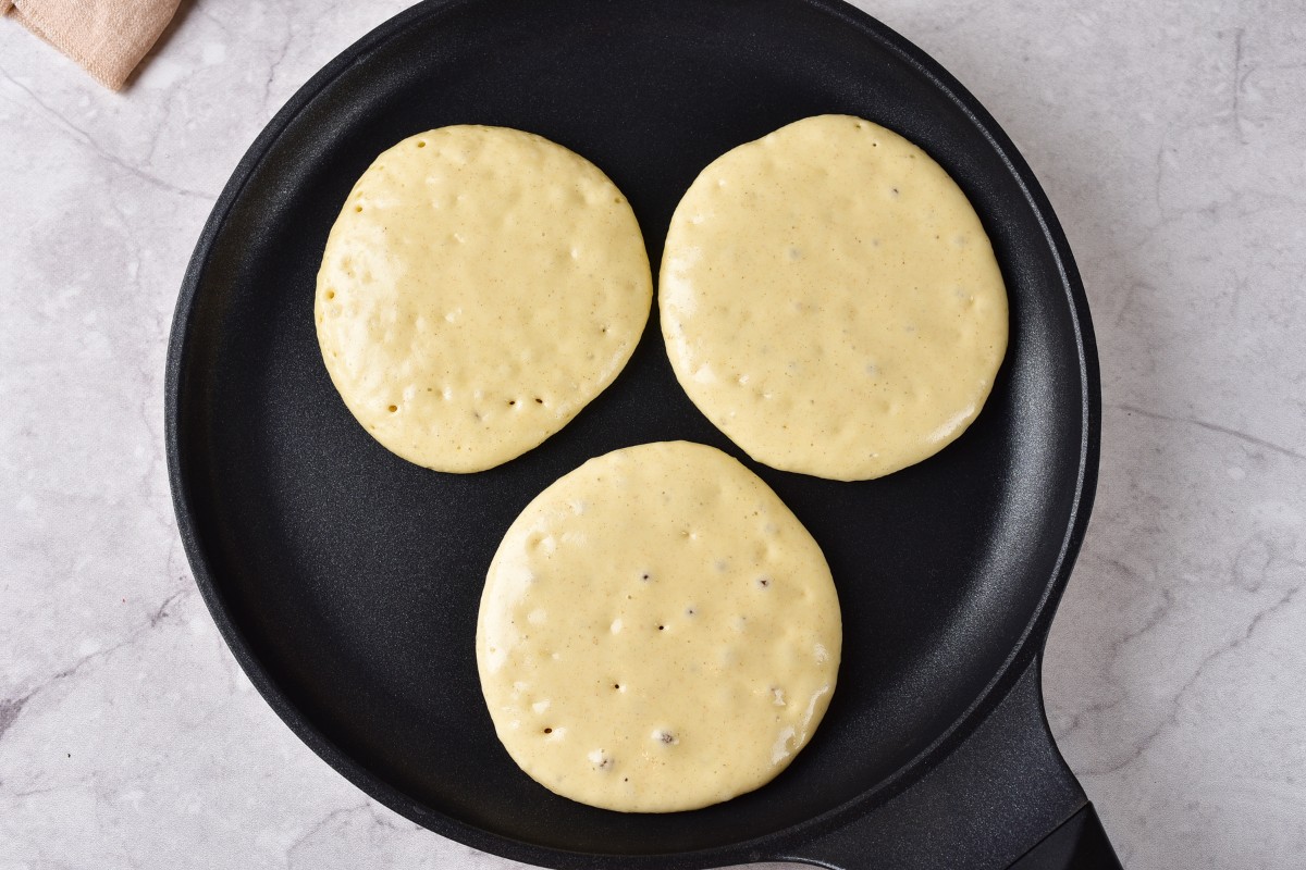 Frying pancakes in a pan