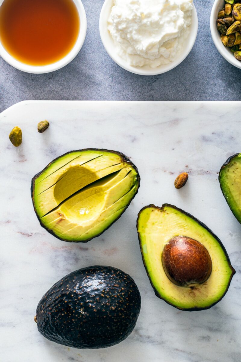 Slicing avocado