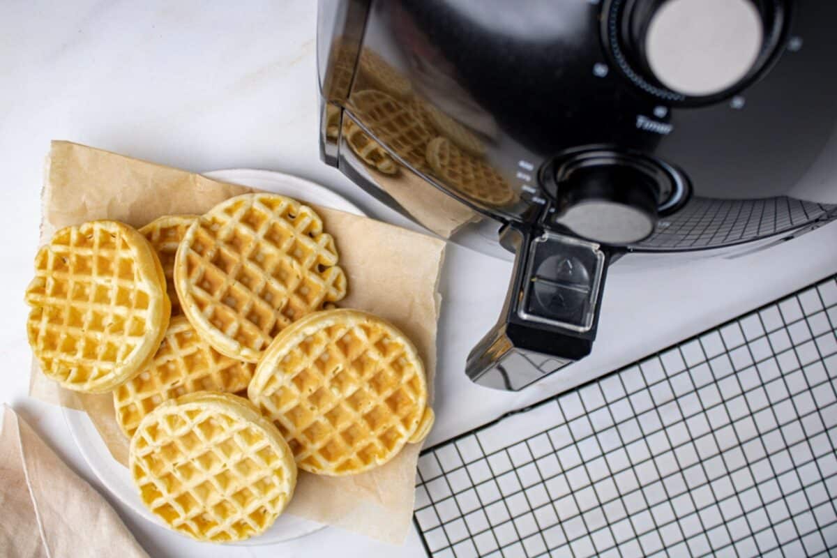 Air fryer frozen waffles best sale