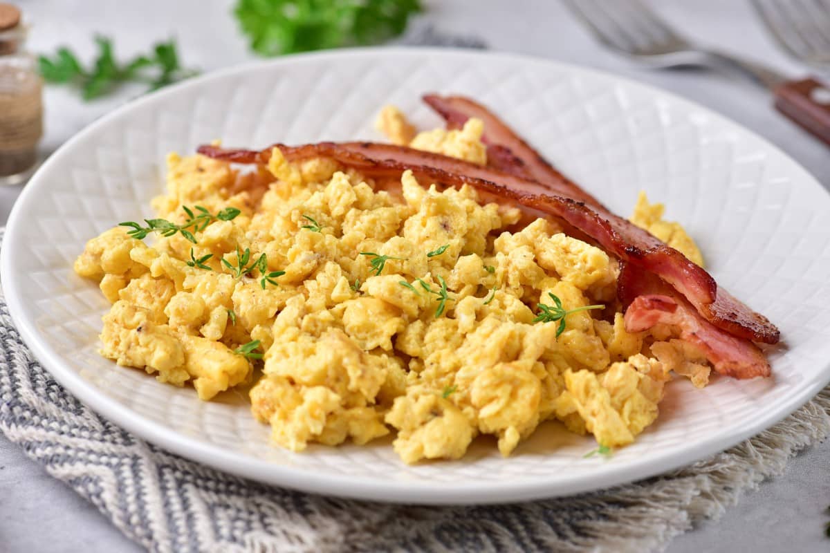 bacon and scrambled eggs