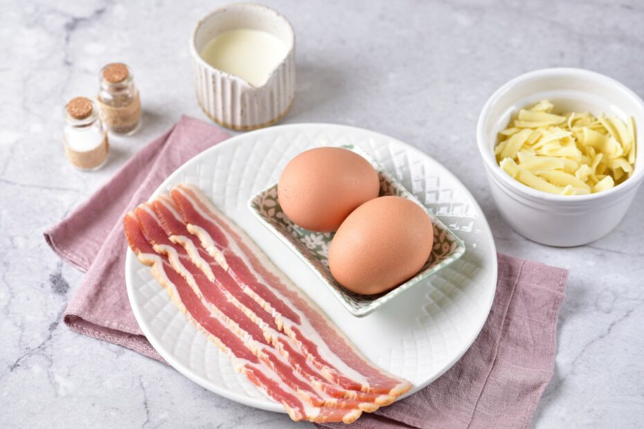 Cooking Eggs in Bacon Grease Golden Truffle