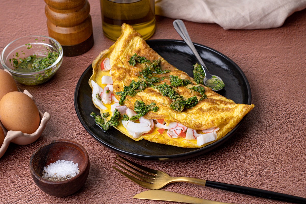 Chimichurri on omelette