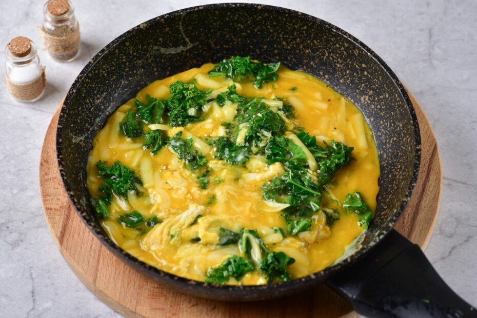 Kale Scrambled Eggs Golden Truffle