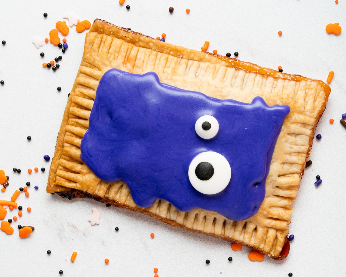 Spooky pop tarts