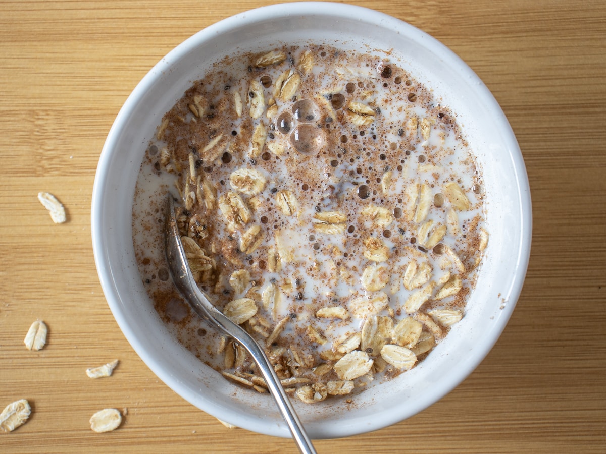 Cinnamon Overnight Oats | Golden Truffle