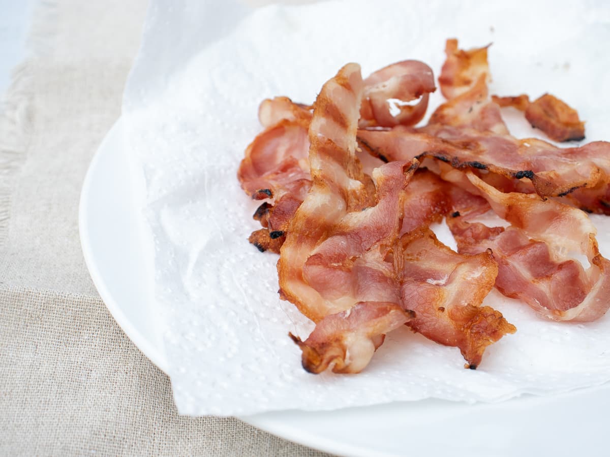 Bacon on paper lined plate