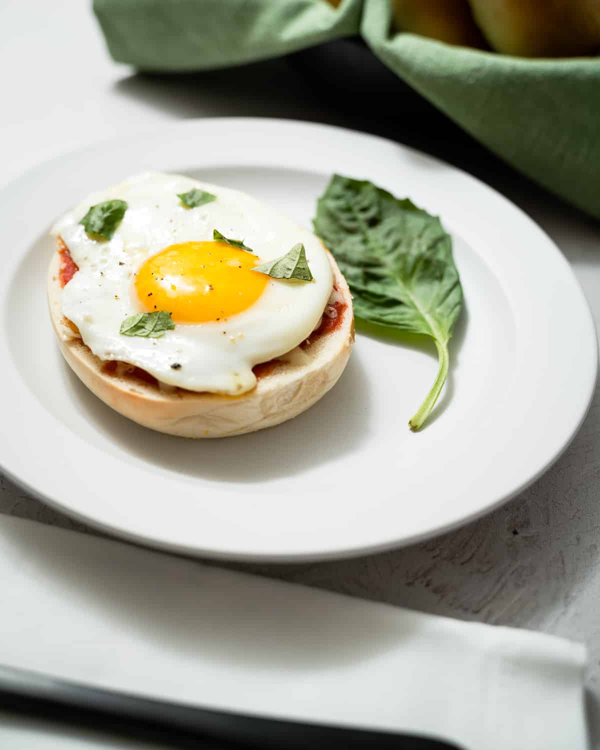 Breakfast Bagel Pizza Golden Truffle